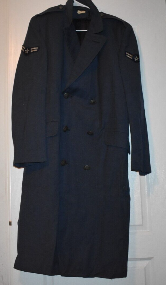 VINTAGE WOOL AIRFORCE BLUE MILITARY MEN'S TRENCH/OVERCOAT SIZE 39 L U.S.A MADE