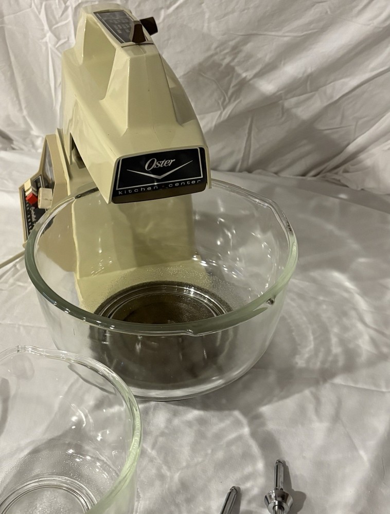 VINTAGE 1986 OSTER Regency Kitchen Center  Mixer - Beaters Bowls - Works- VIDEO!