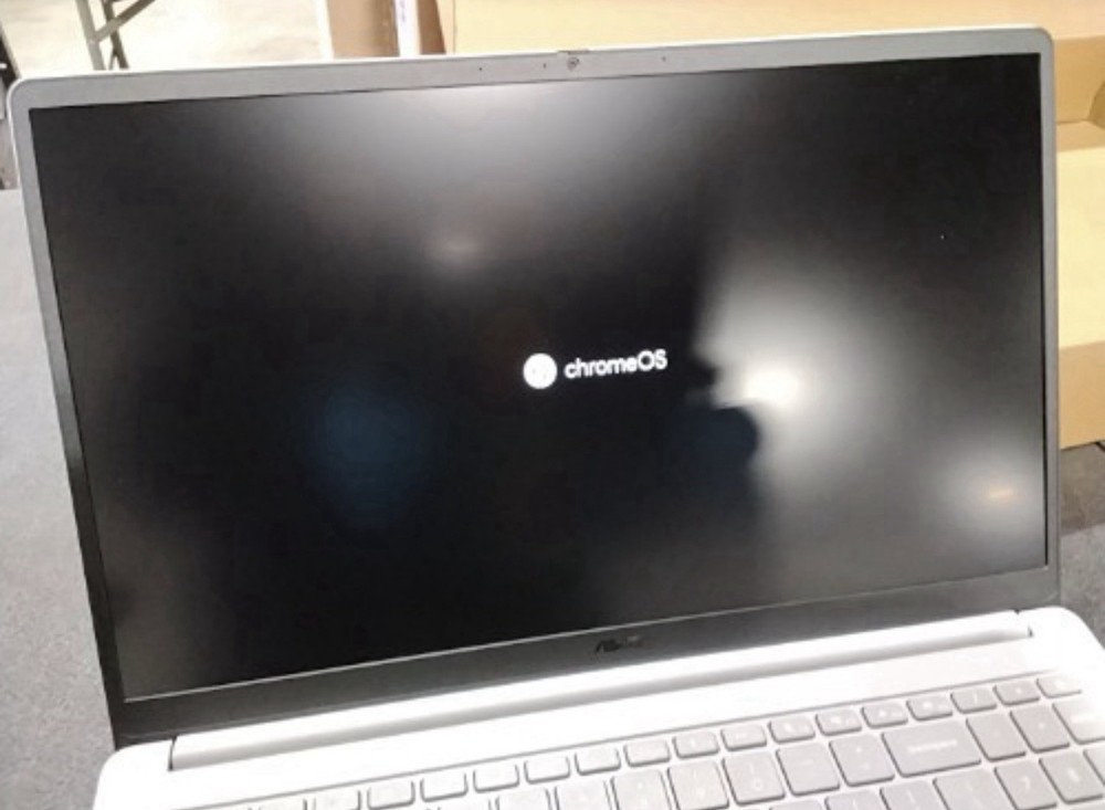 ASUS Chromebook Laptop Notebook Chrome OS Silver Finish Sleek Portable Design