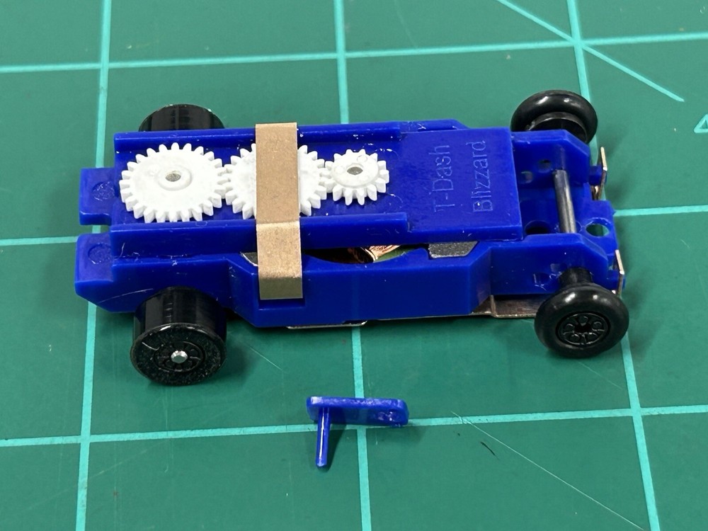 New Blue Dash Blizzard T-jet Style Chassis Works On AFX And Aurora Track