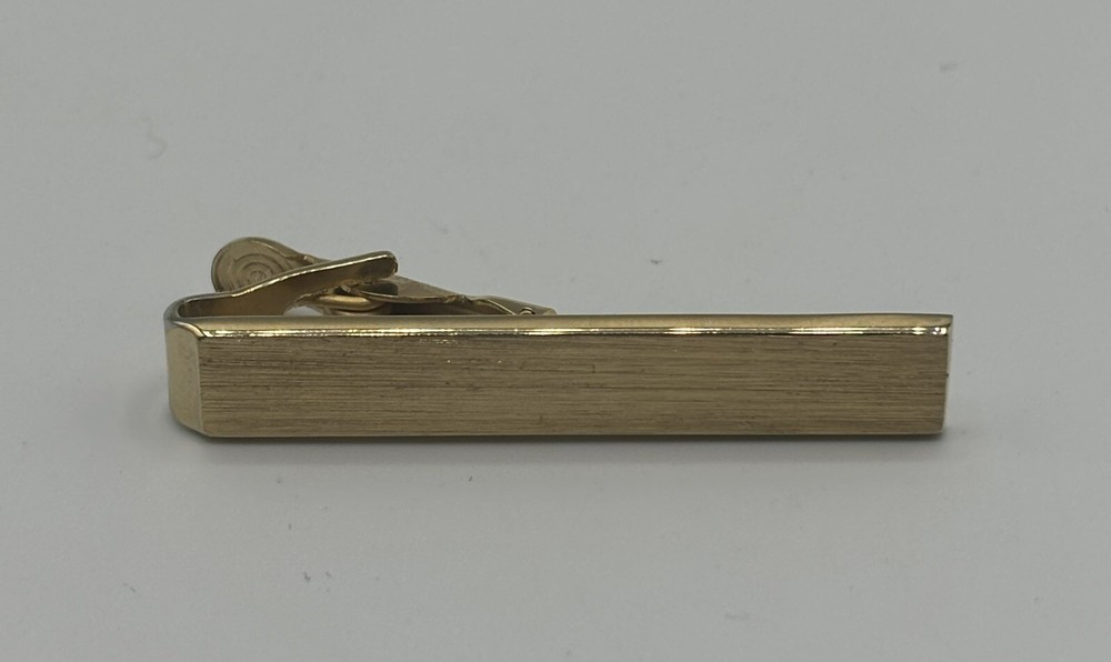 Vintage Sarah Coventry Gold Tone Tie Bar Clip