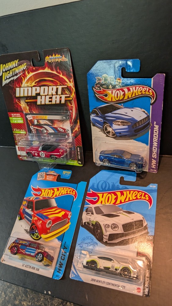 Hot Wheels Johnny Lightning British Car Lot Aston Martin Bentley Austin Mini Van