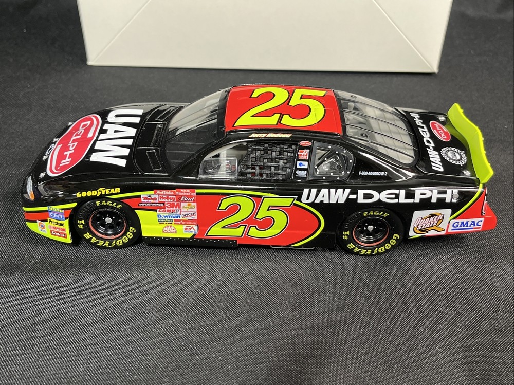 Nascar Action Racing Collectables Jerry Nadeau #25 UAW Delphi 2002 Monte Carlo