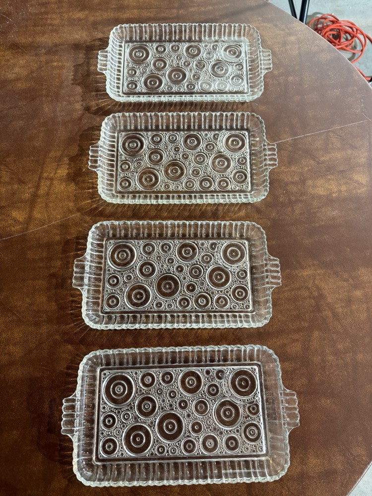 Set Of 4 1950's Anchor Hocking Colonial Lady CIRCLES Snack Plates 