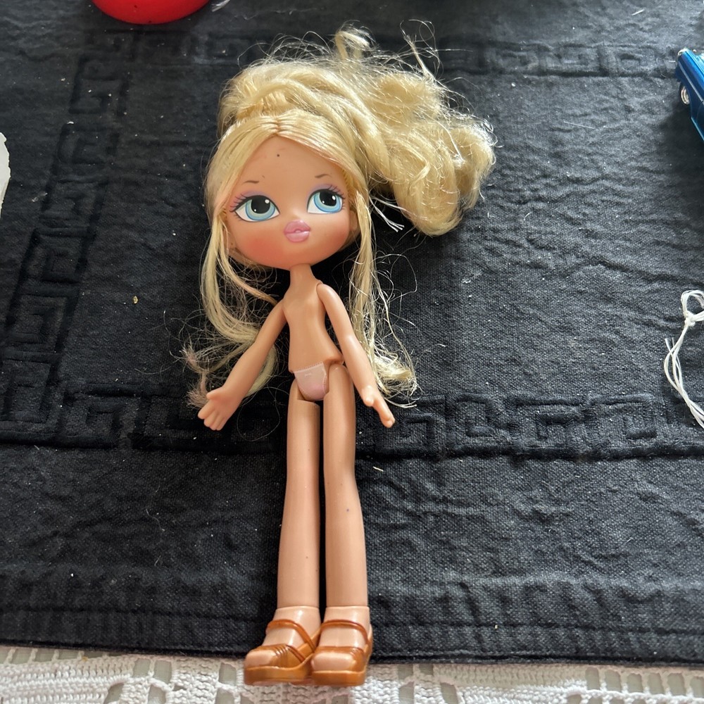 Bratz Kidz Cloe Blonde Blue Eyes 6