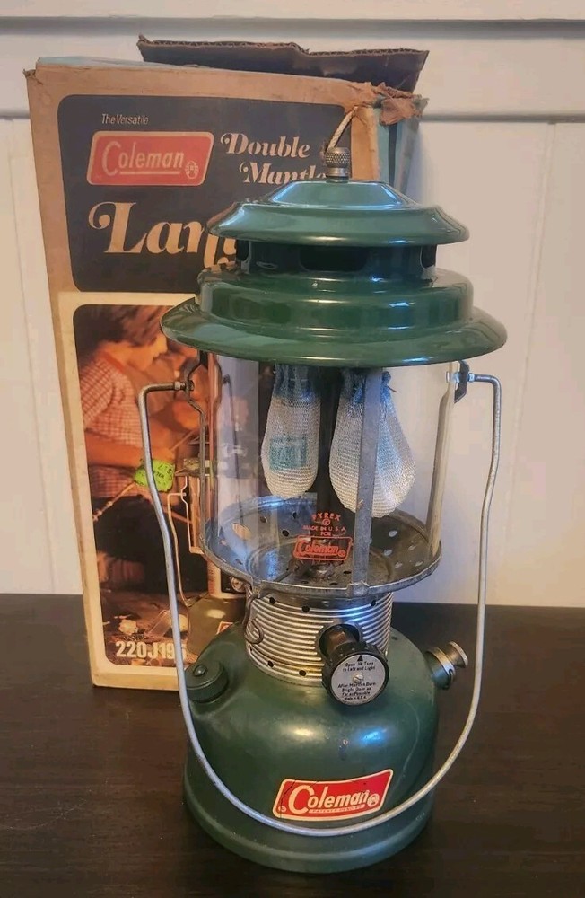 Coleman Lantern 1969 Model 220 220F Double Mantle Green Sunshine of Night Box