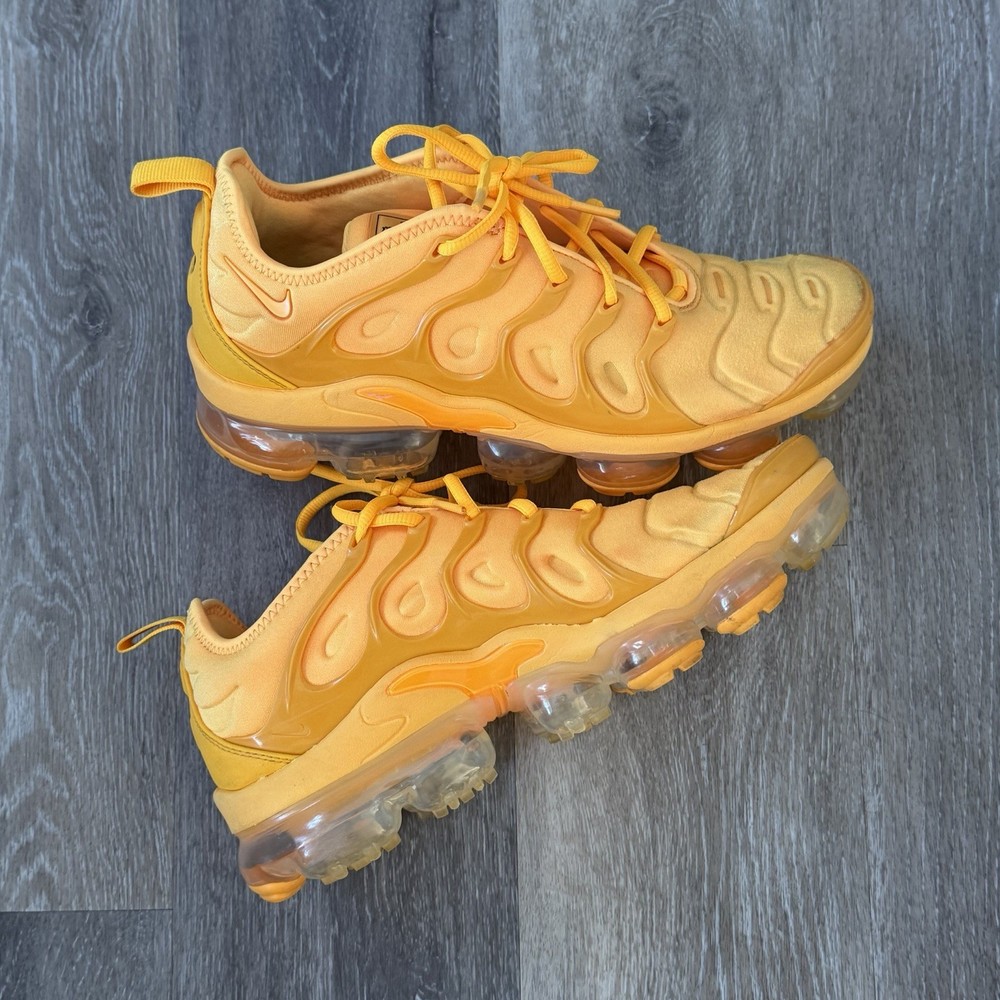 Size 9 - Nike Air VaporMax Plus Orange W CW7011-800
