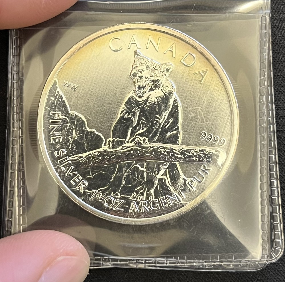 1 oz .999 Fine Silver Coin - 2012 $5 Canadian Wildlife Series Cougar