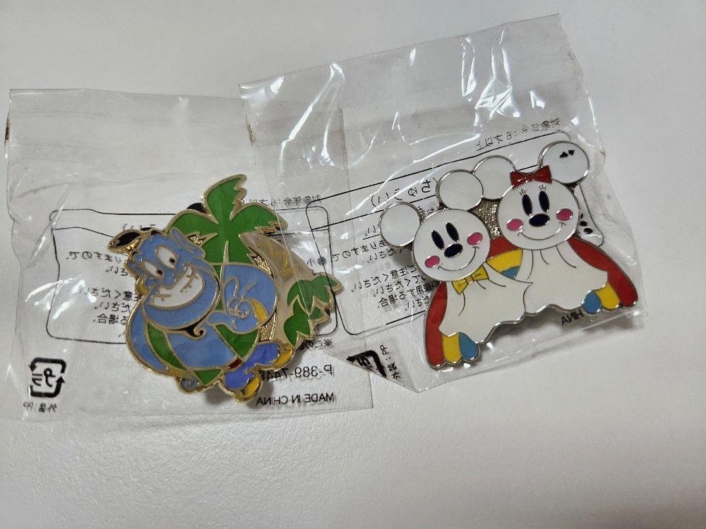 Rainy Day Limited Disney Pin Badge Novelty Prize Mini Game-image