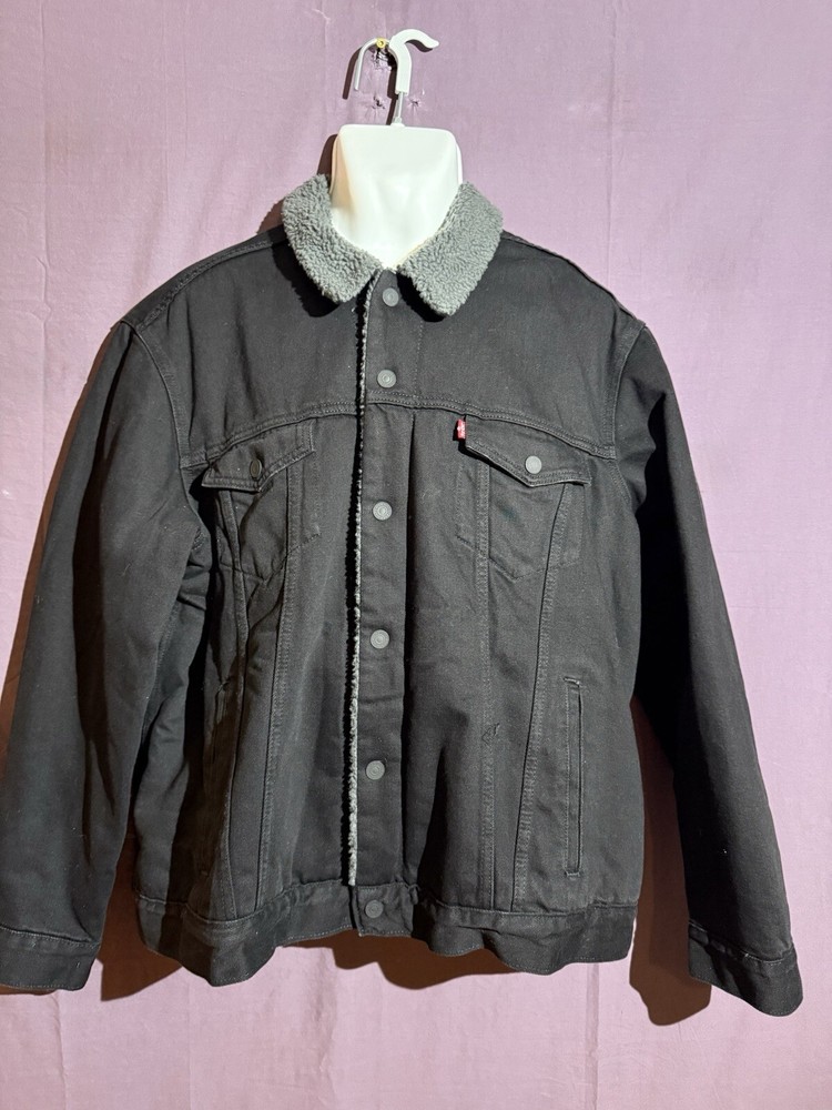 Levis Sherpa Trucker Jacket for Men in Size XL - Mays Style