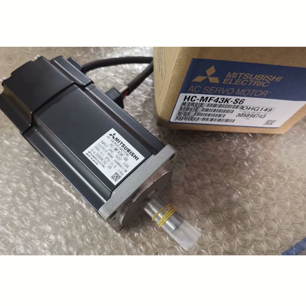 ONE NEW AC SERVO MOTOR HC-MF43K-S6 BOXED #A6-37