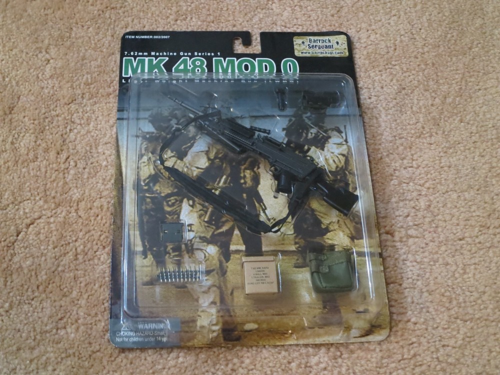 BARRACK SERGEANT MK48 MOD 0 LWMG Set #002/2007 Series 1 NEW For 12