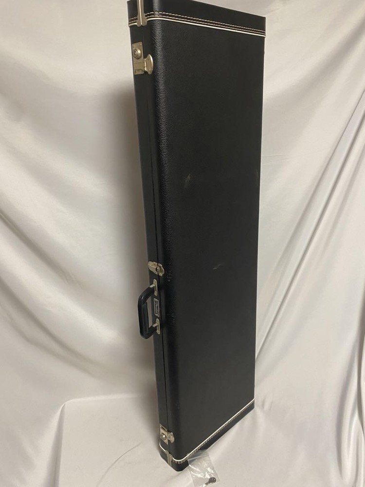 1622 Fender Base Hard Case