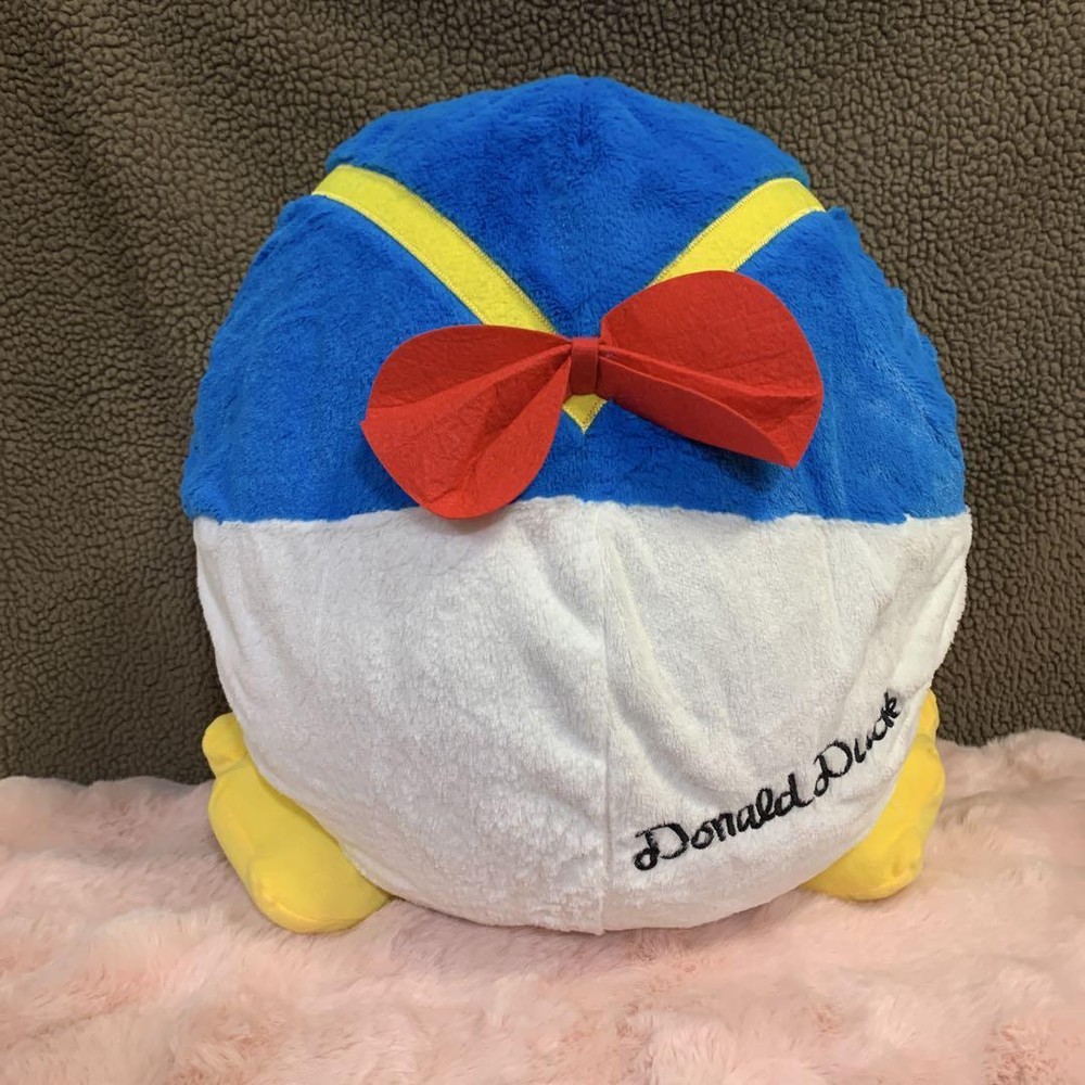 Donald Duck Super Soft Fluffy Butt Cushion 40x40x30cm Plush Zakka Decor