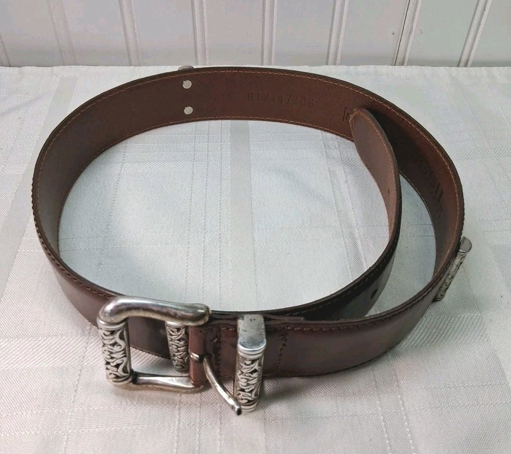 Women's size Medium Fossil Brown Belt Genuine Leather with  Silver Buckle Nice