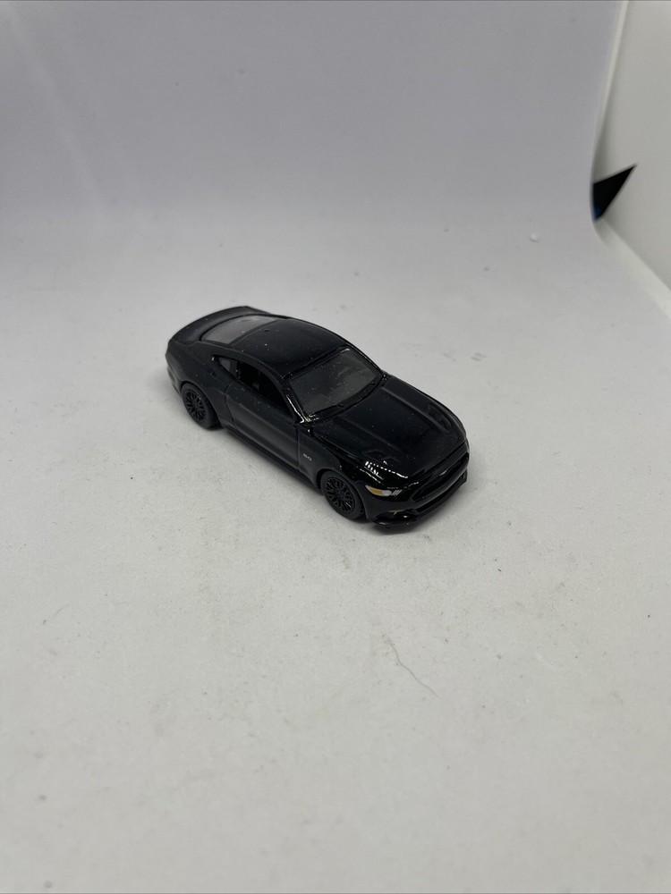 AUTO WORLD AW 2015 Ford Mustang GT Modern Muscle Car