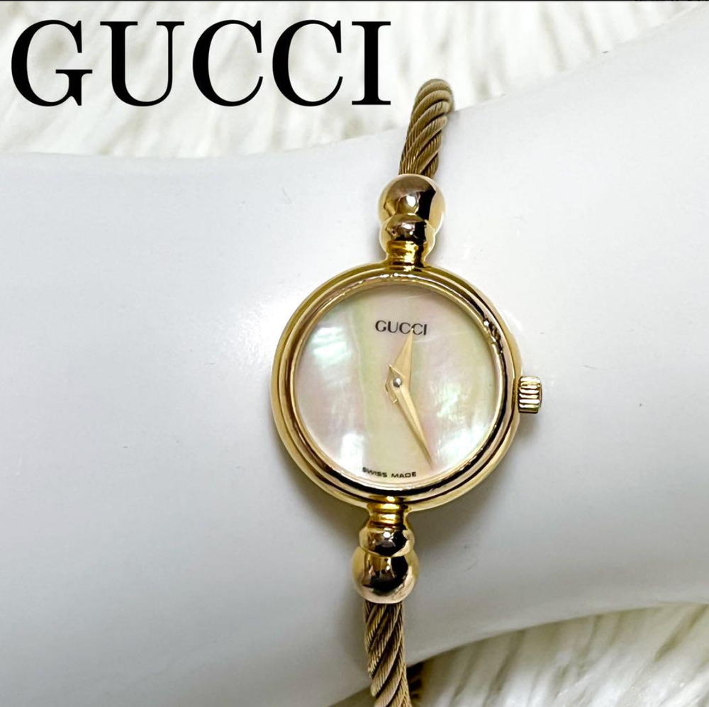 Gucci 2700.2.L Pearl Dial Gold Quartz Womens Watch Japan FS Excellent Condition