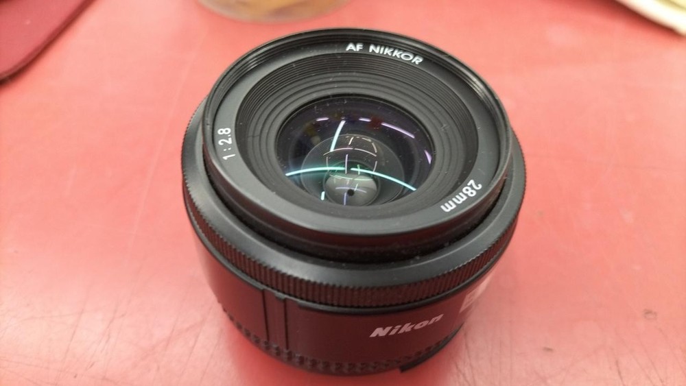 Nikon AF Nikkor 28mm f2.8 Wide Angle Lens for DSLR Cameras