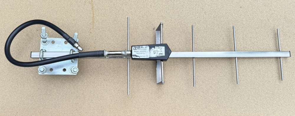 900 MHz 9 dBi SS Yagi Antenna w/ Connector L Com  HG909Y HyperGain HyperLink