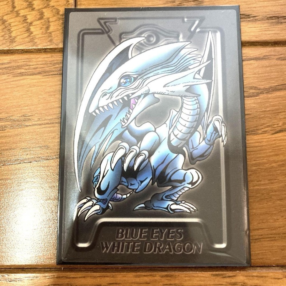 Vintage Yu-Gi-Oh Blue-Eyes White Dragon Kaiba Seto Bandai Used Card