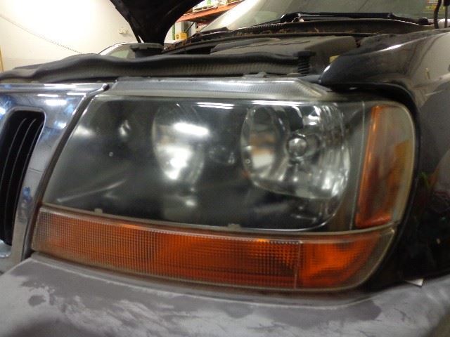 99-02 Grand Cherokee Dark Smoke Headlight Tint 2053838