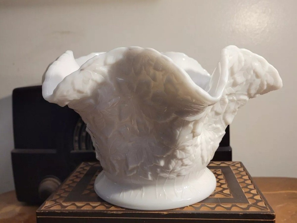 Westmoreland Bramble Round Crimped Milk Glass Bowl with Maple Leaves  