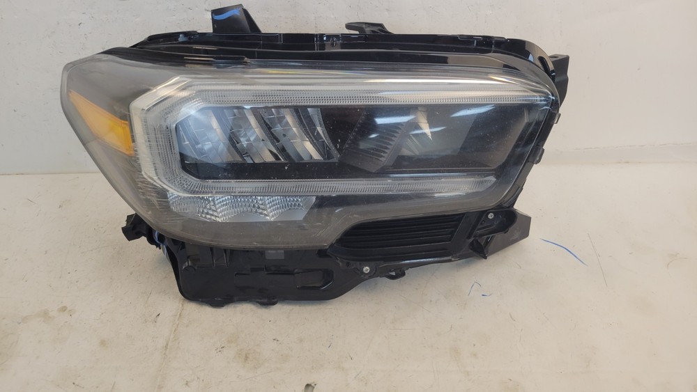 OEM 2020 2021 2022 2023 TOYOTA TACOMA FULL LED HEADLIGHT RIGHT/PASSENGER/RH SIDE