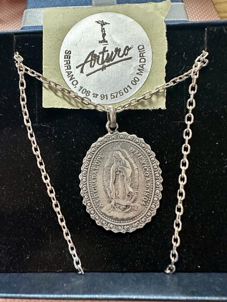 Virgin Mary Necklace Silver 20 Inches New