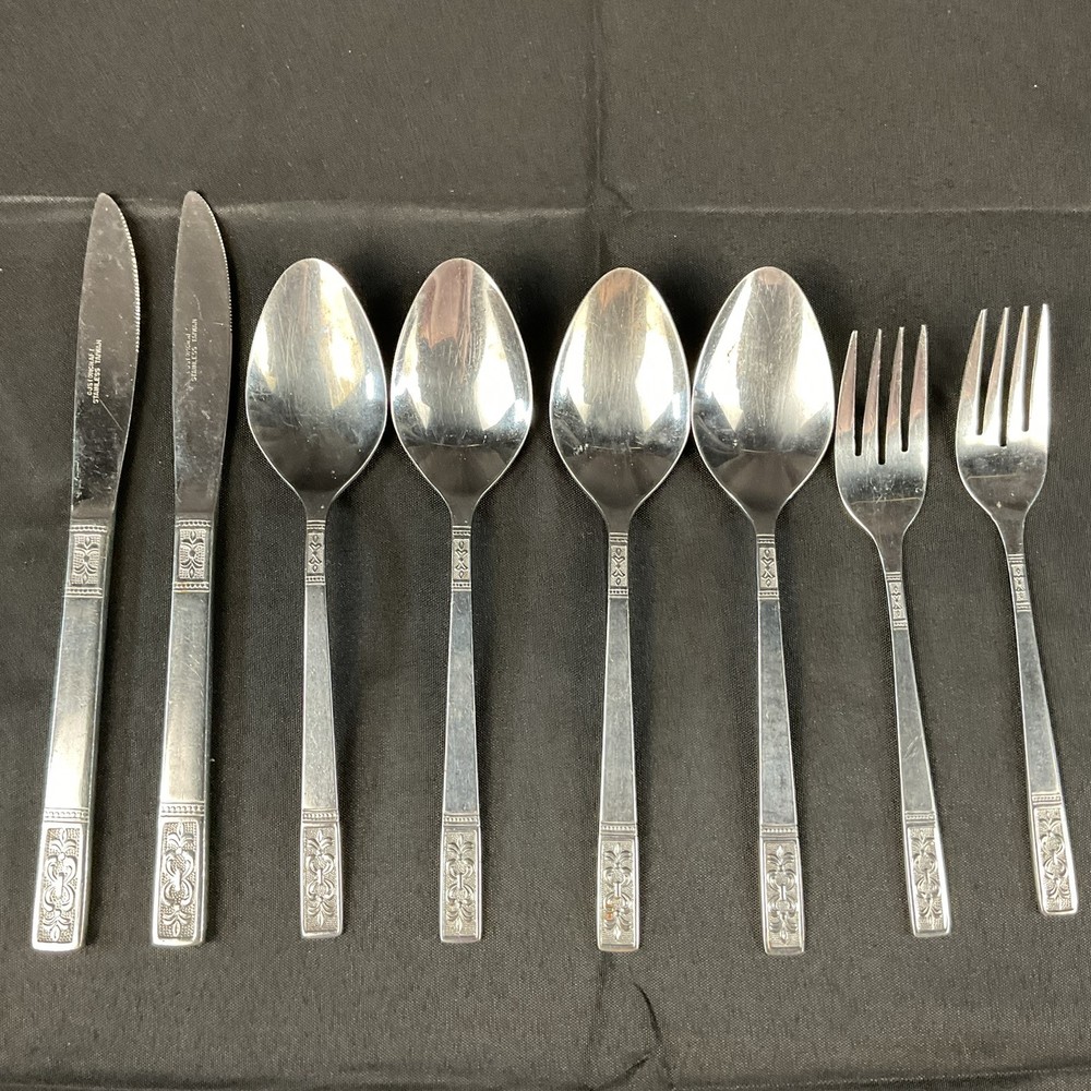 Vintage Customcraft Stainless Flatware 8-Piece Taiwan Fleur-de-Lis Set