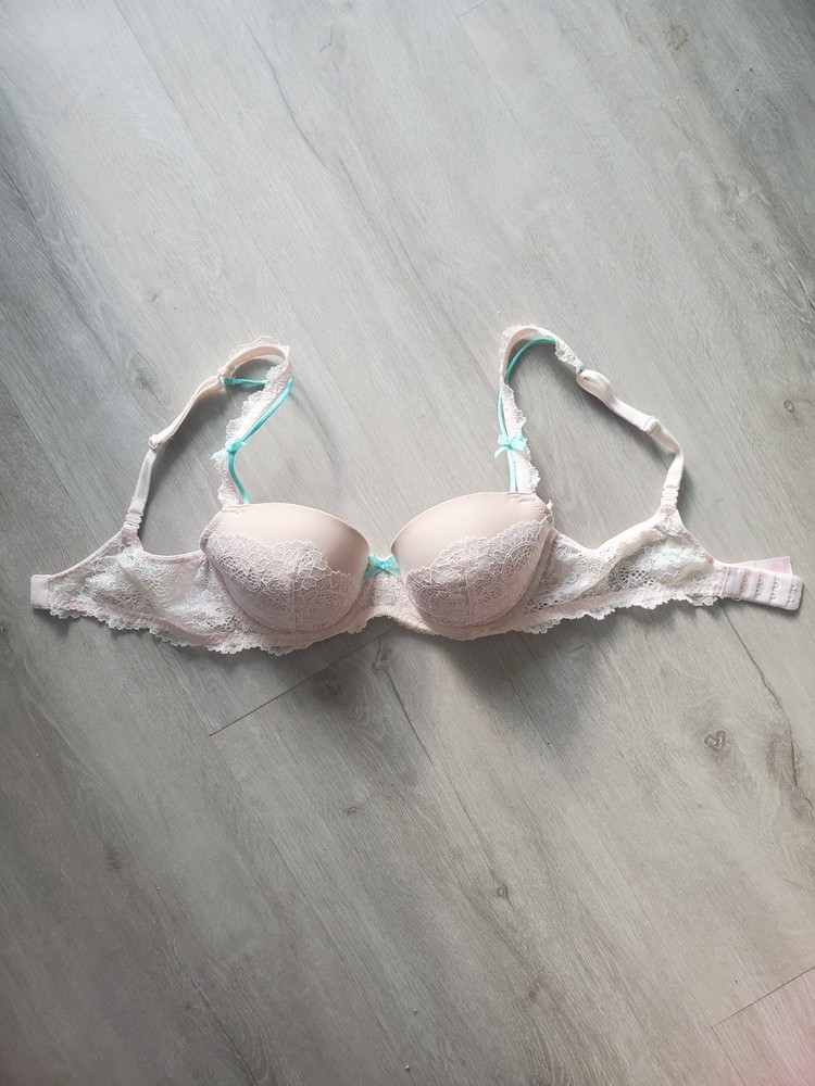 Victoria's Secret Lace Push-up Bra