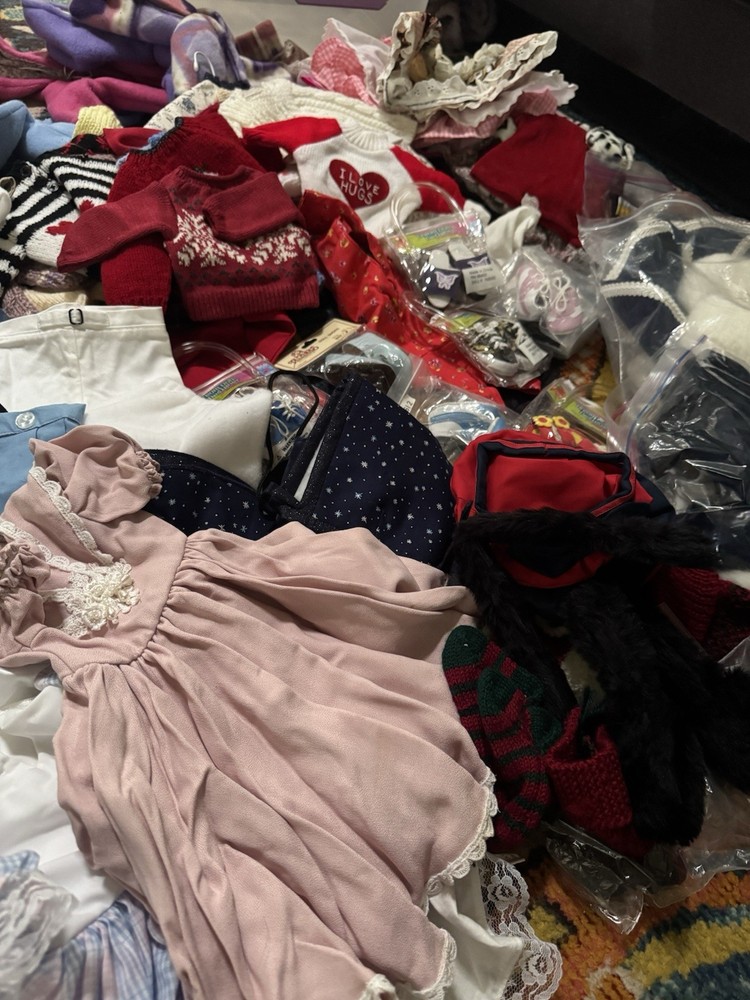 Huge Lot of Vintage 18-19 Inches Doll Dresses fits American girl dolls 140 pcs