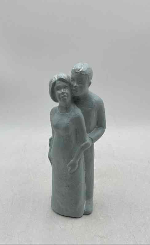 Isabel Bloom Love Couple Sculpture - Blue Man Woman Home Decor Statue