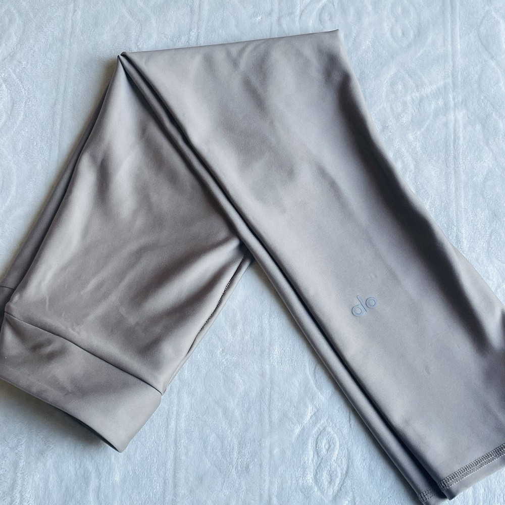 Alo High Waisted Yoga Leggings for Women in Beige Tan Size XS RN87370