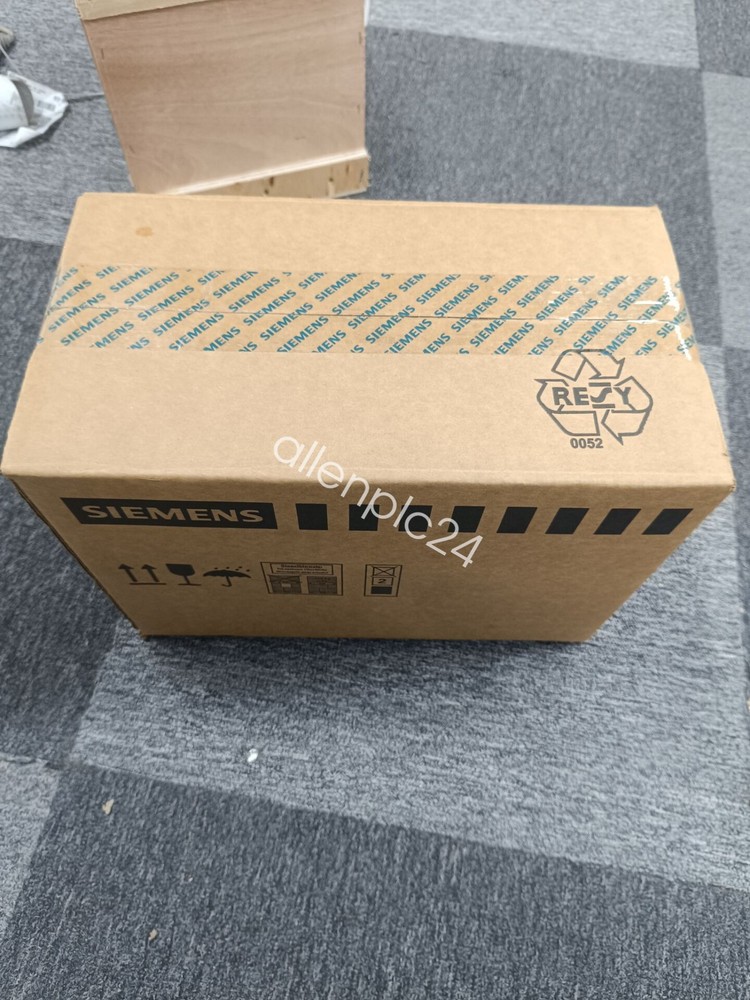 1PC Siemens 1FK7101-2AF71-1AH0    NEW Servo motor FedEx or DHL
