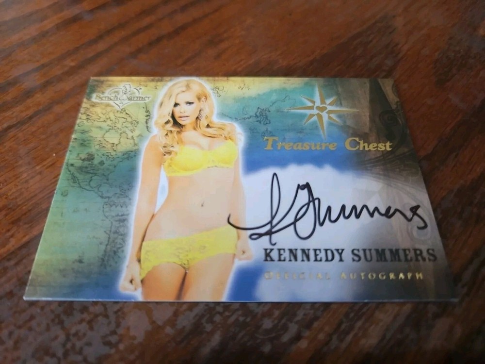 2014 Benchwarmer Treasure Chest Autograph Gold Foil Kennedy Summers Auto Playboy