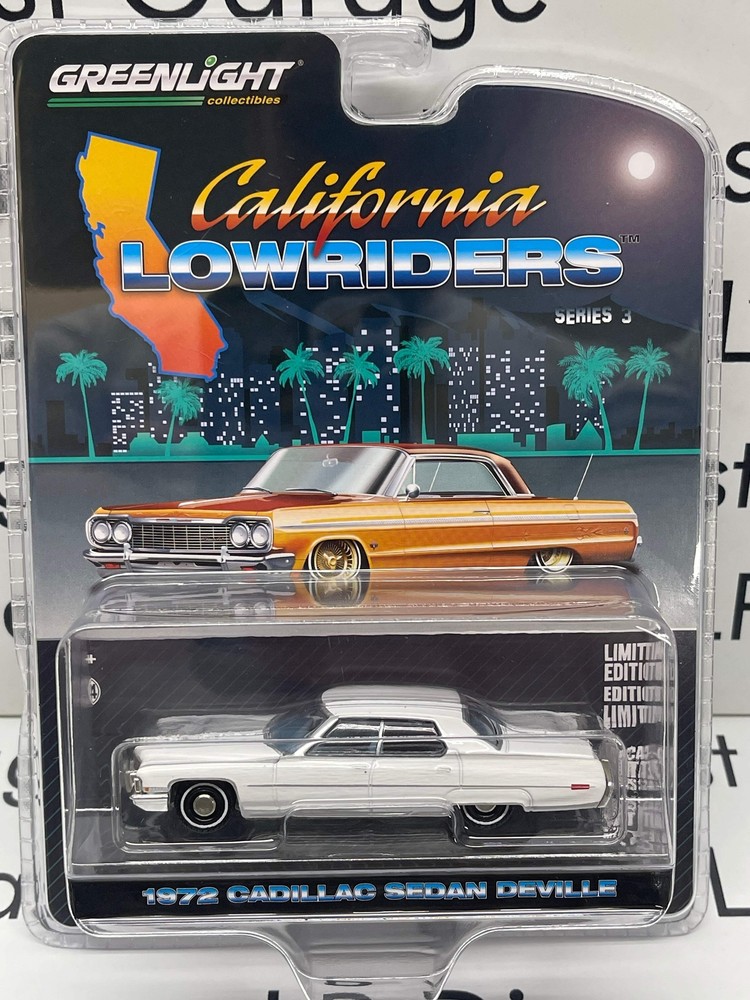 GREENLIGHT 1972 Cadillac Sedan Deville White 1:64 Diecast California Lowriders