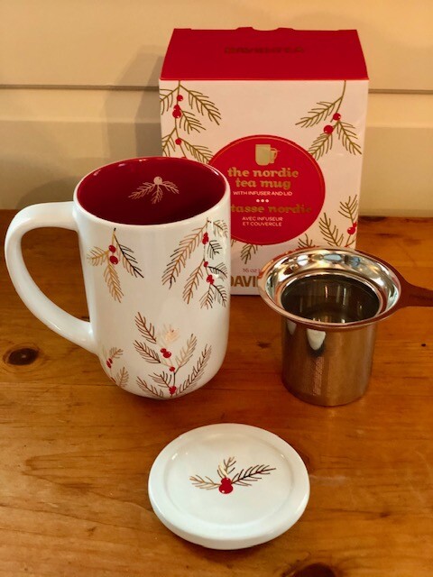 David's Tea Nordic Mug with Infuser Lid in Berry Red Pine Needles