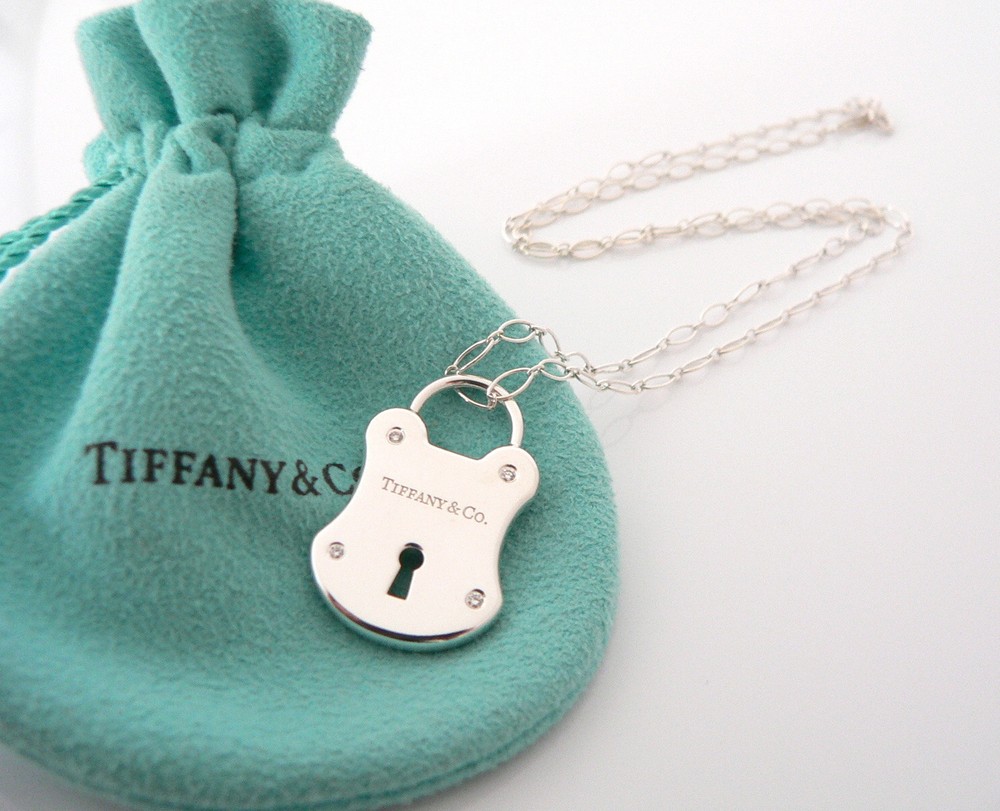 Tiffany & Co Silver Diamond Locks Padlock Necklace Pendant Oval Chain Gift Love