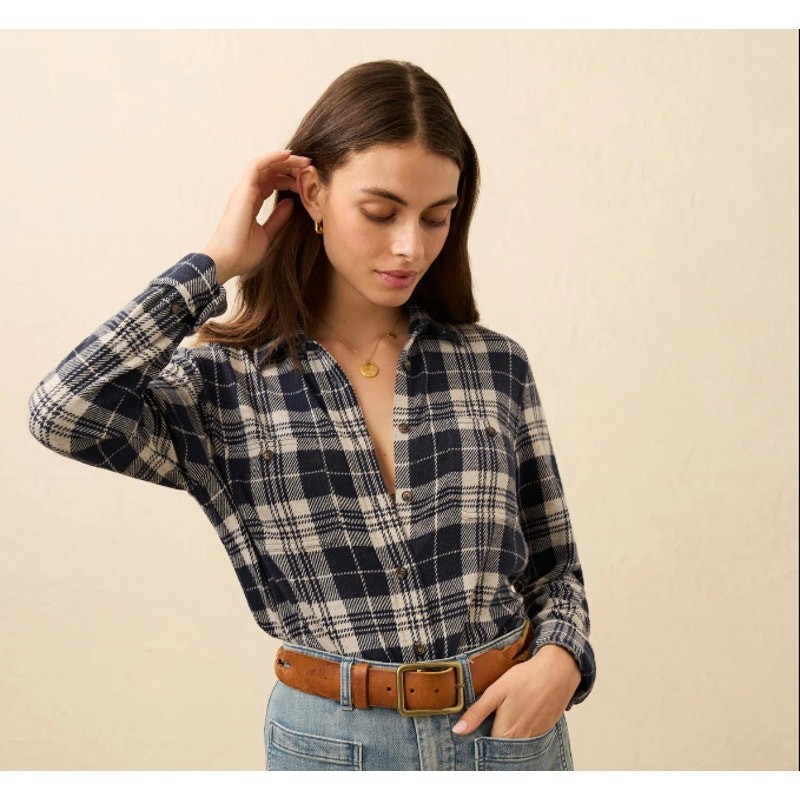 NWT Faherty Navy Cream Legend Sweater Shirt Button Down Women's size Medium