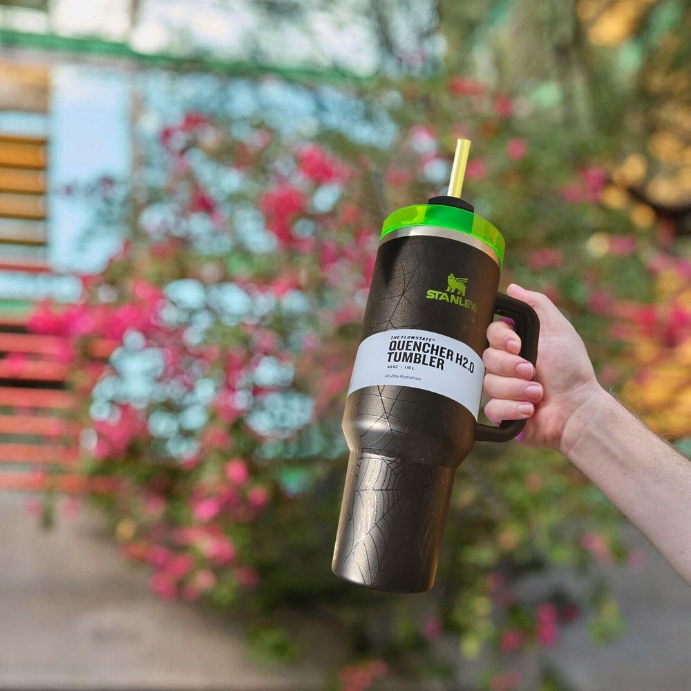 Stanley Web Glow the Halloween Quencher H2.0 Flowstate Tumbler 40 OZ ✅Christmas