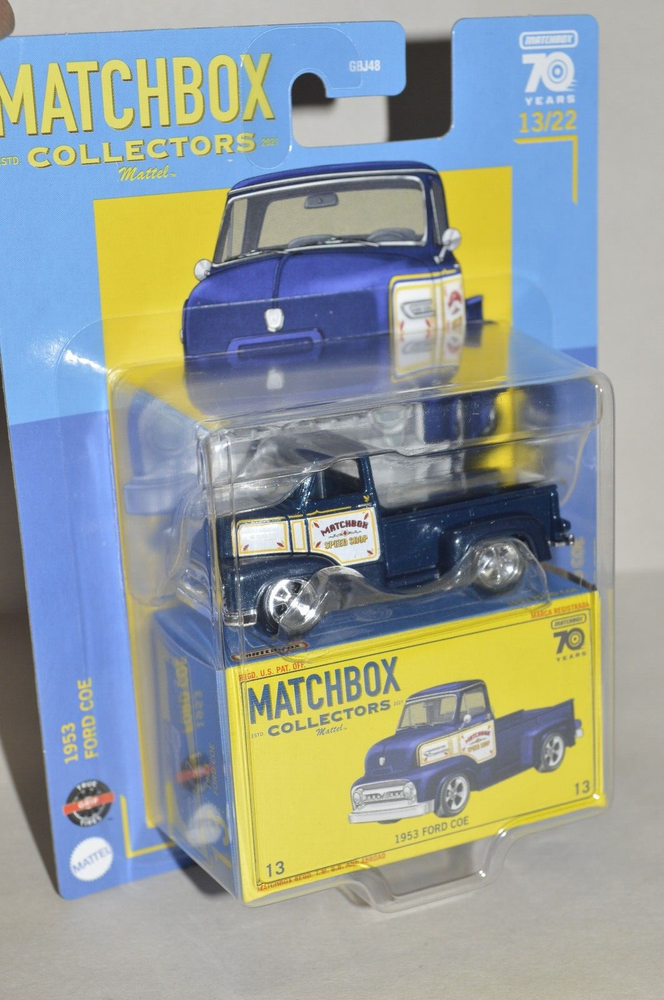 die cast 1:64 vehicle Matchbox Collectors 13/22 1953 Ford COE pickup truck