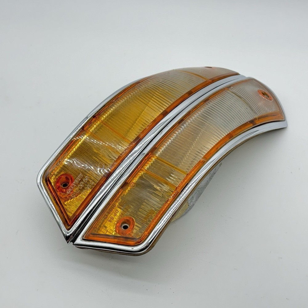 1965-1968 Porsche 911 912 BOSCH Front Turn Signal Assembly Pair SWB