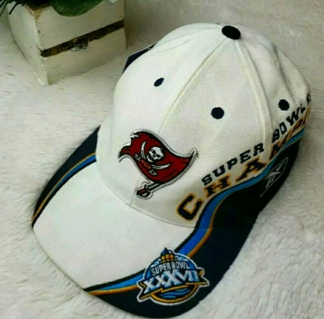 NWT Reebok Tampa Bay Buccaneers Super Bowl 37 Champions Hat Cap