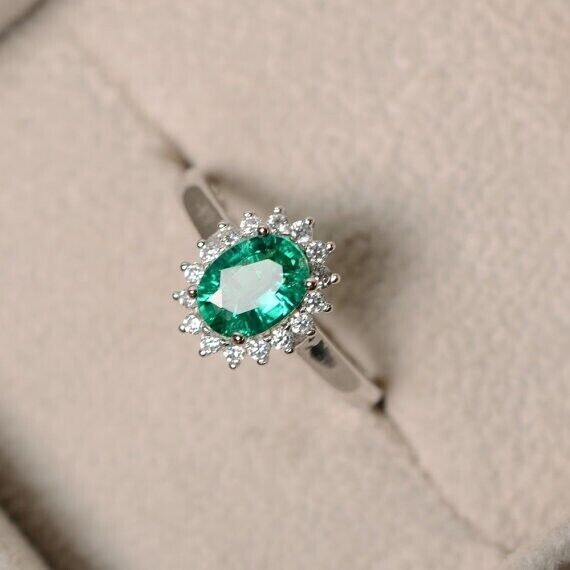 2Ct Oval Cut Simulated Emerald Pretty Halo Engagement Ring 14K White Gold Plated