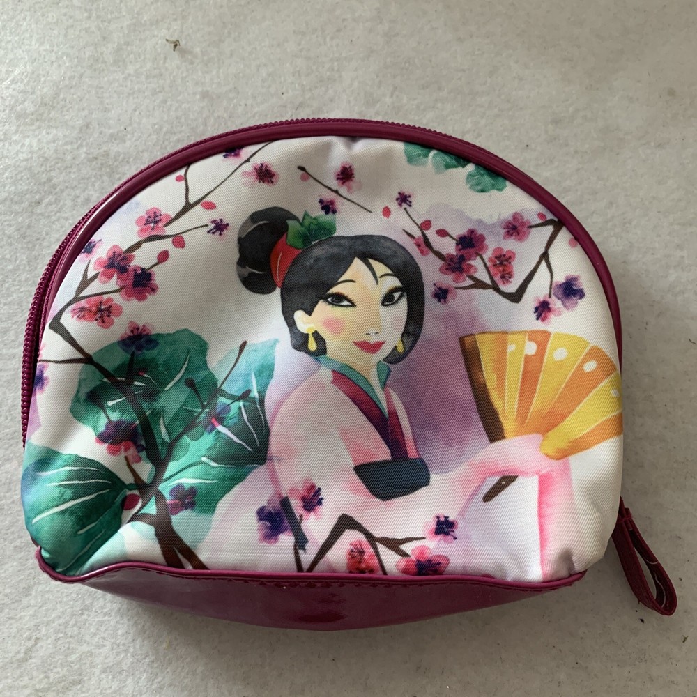 London SOHO New York Disney Princess Mulan Artwork Women's Cosmetic Bag