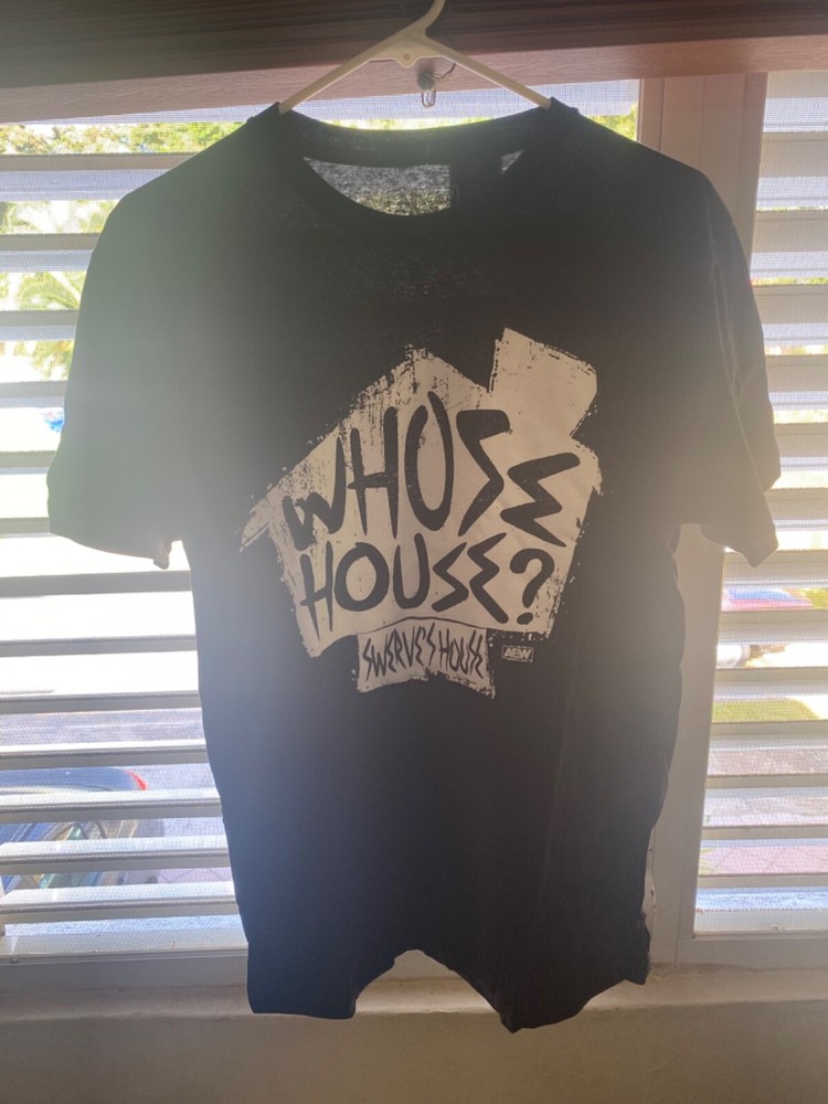 Swerve Strickland Who's House? Swerve's House! M Size Short Sleeve T-Shirt AEW