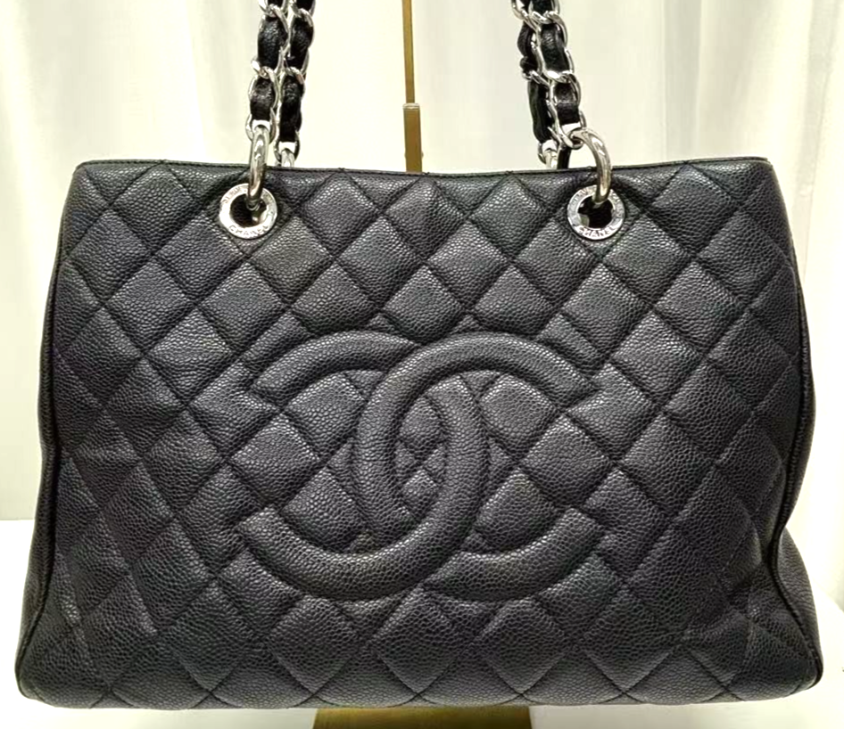 CHANEL Black Silver Matelasse Chain GST Shoulder Tote Bag