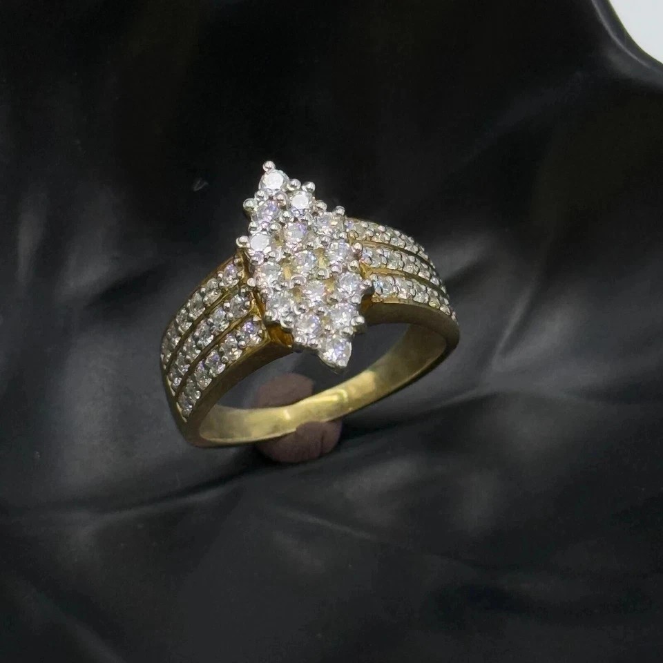 14K Yellow Gold Plated 2.20Ct Round Cut Simulated Diamond Women's Wedding Ring