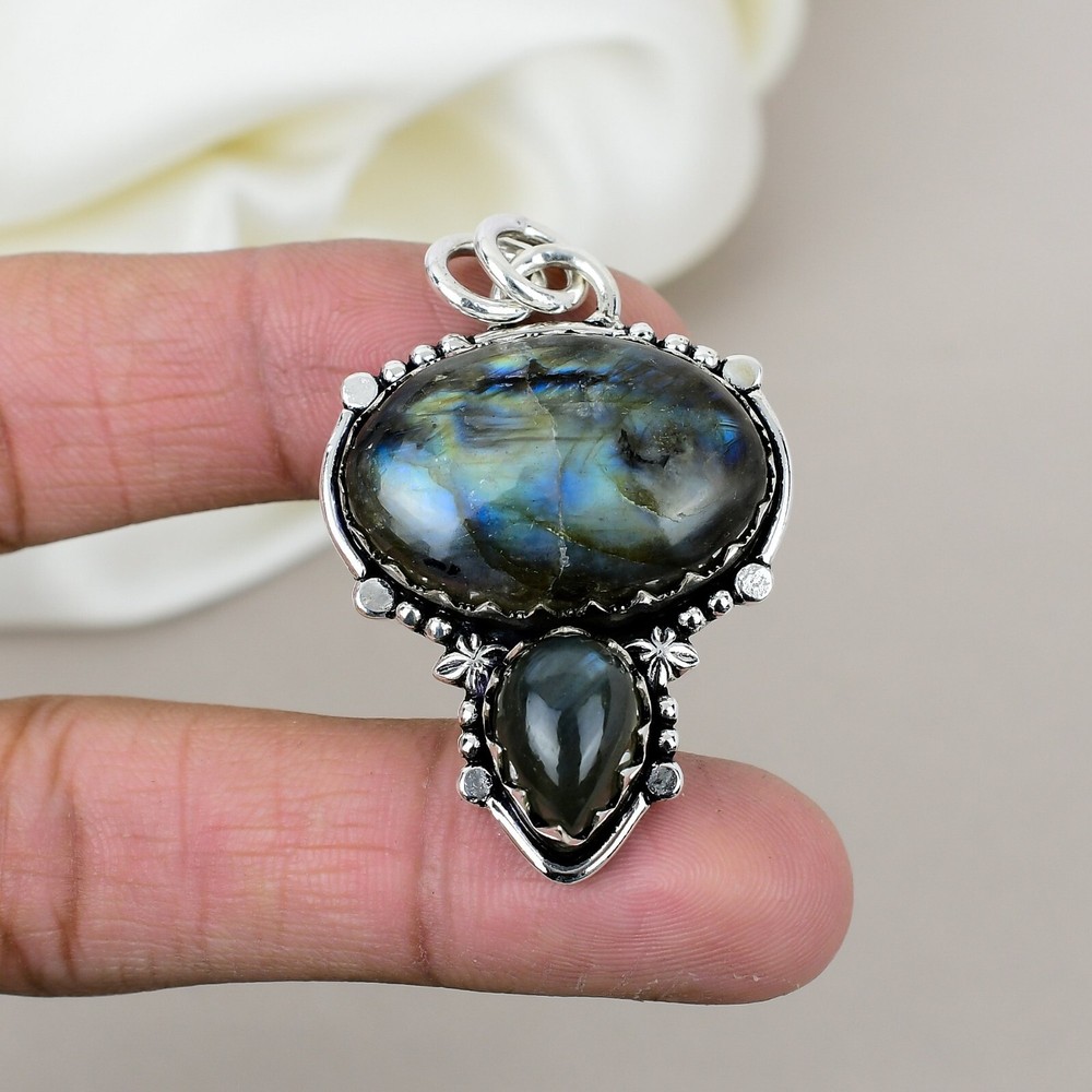 Labradorite Gemstone Pendant in 925 Sterling Silver for Women Handcrafted Jewelry Gift