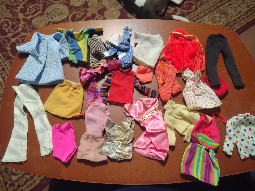 Vintage Barbie Skipper Doll Clothing Lot Of Over 20 Pieces